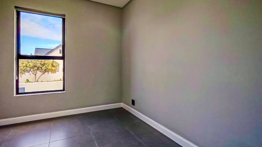4 Bedroom Property for Sale in Sitari Country Estate Western Cape
